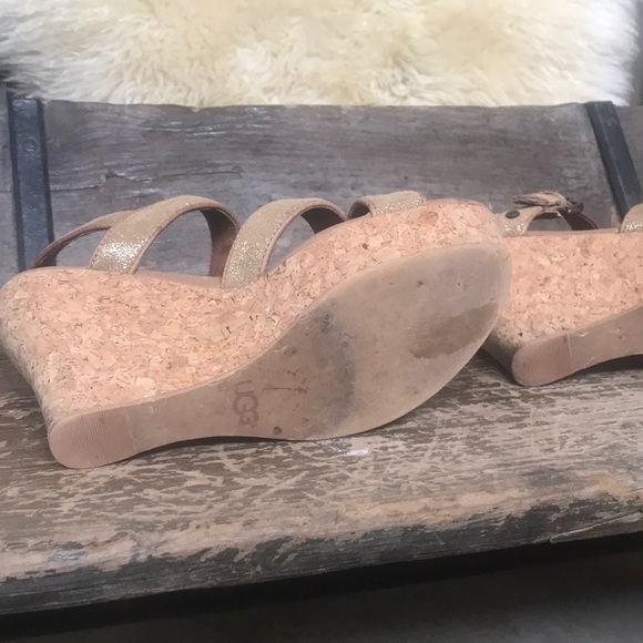 UGG Gold & Tan Leather Cork Wedge Sandal 6.5 - Picture 5 of 6
